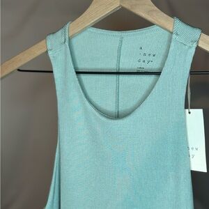 nwt a new day tank top